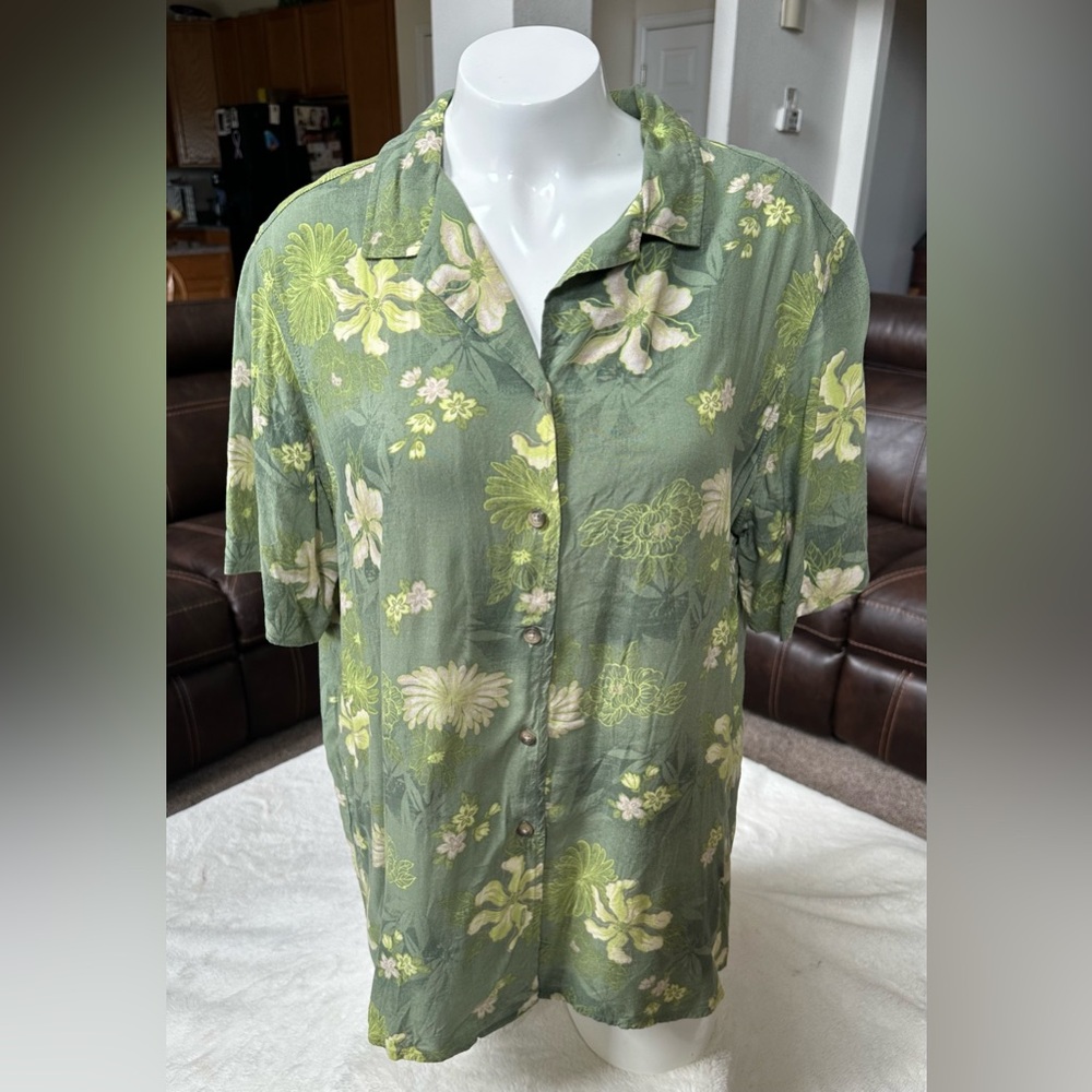 Classic element women’s short sleeve blouse
